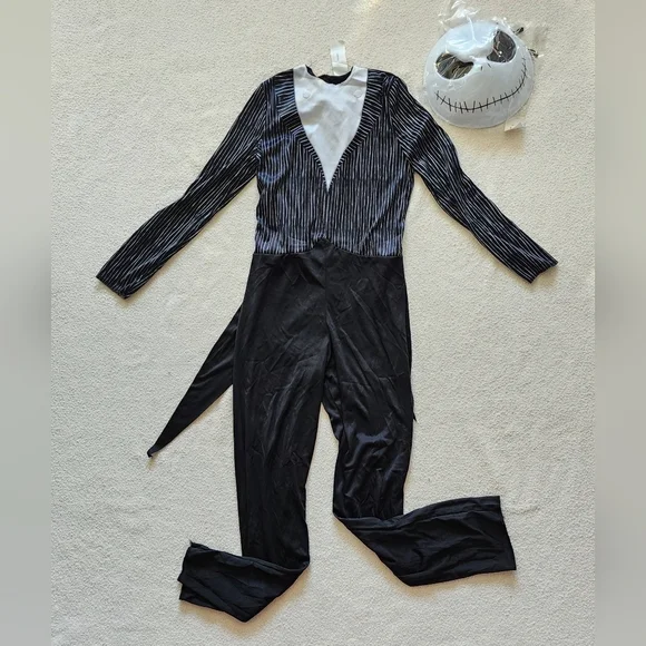 New Disney Nightmare Before Christmas Jack Skellington Halloween costume, Size L - Picture 2 of 6